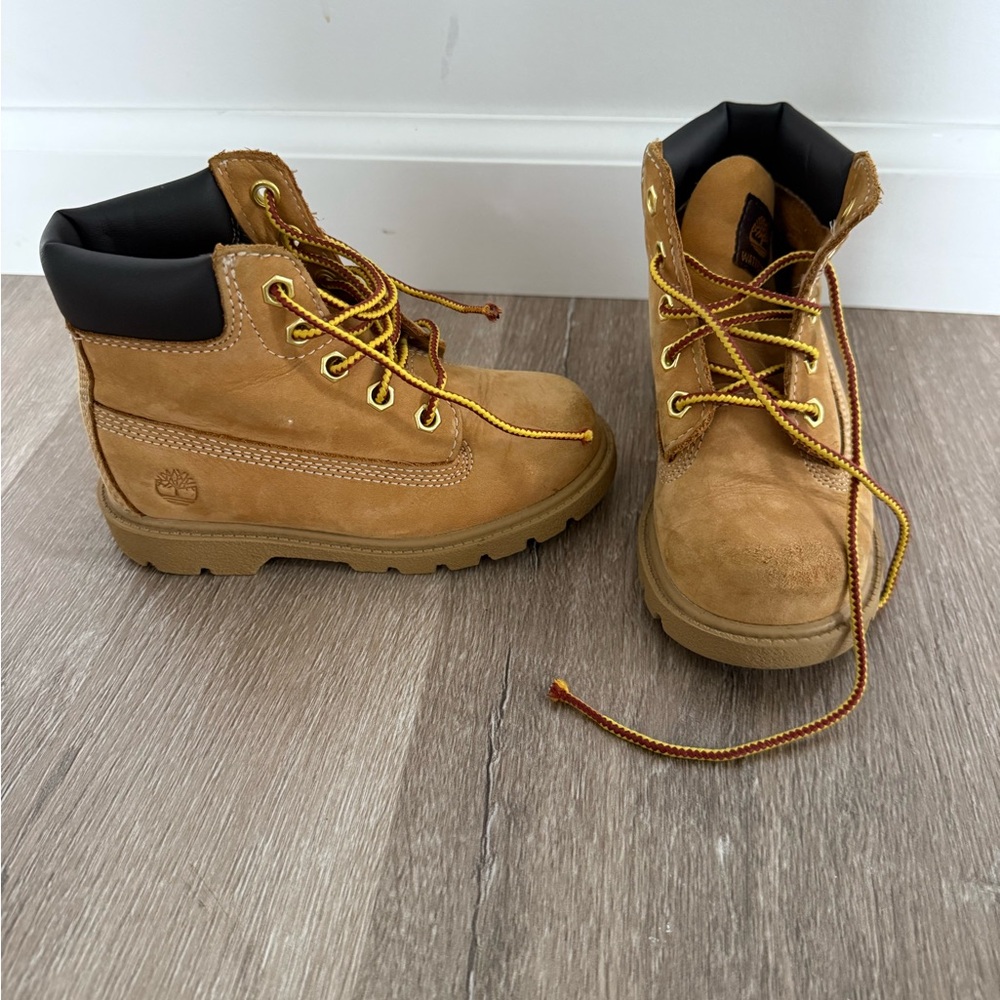 Boy’s Timberland Boots Size 9